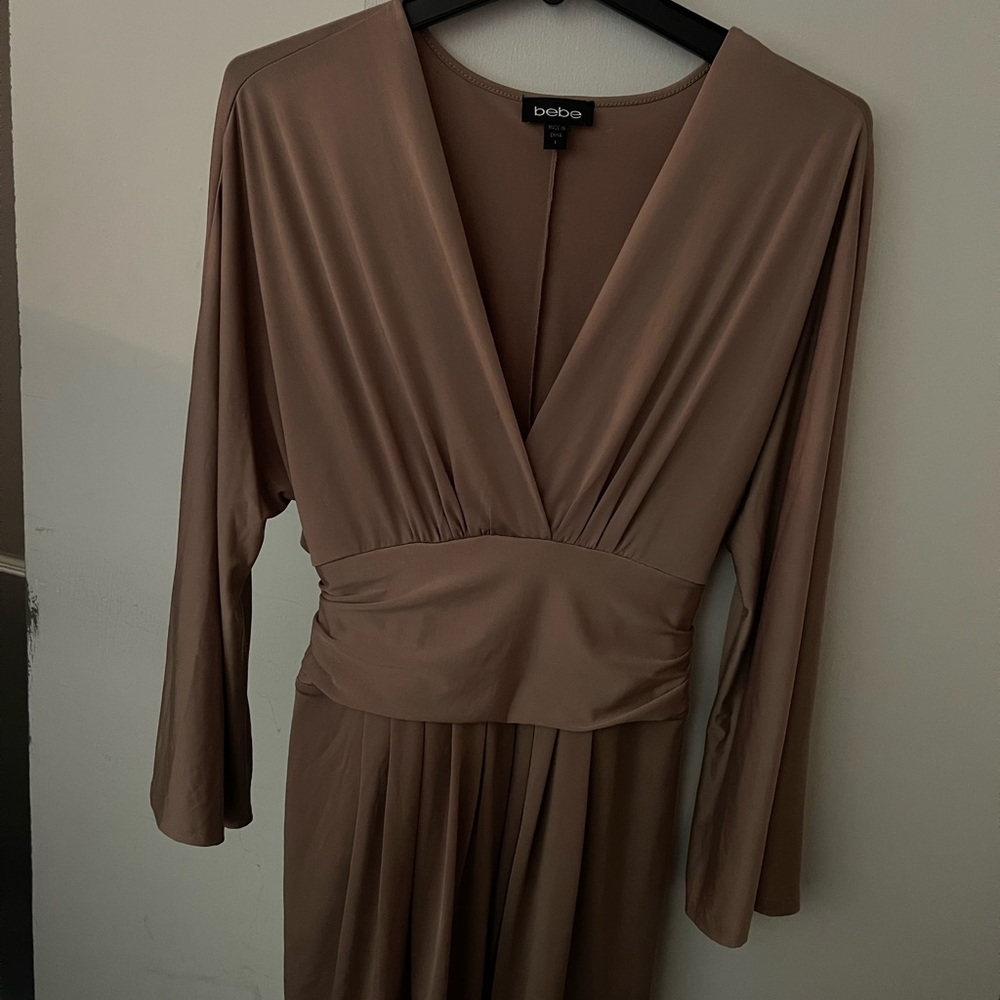 Short dress with wide sleeves